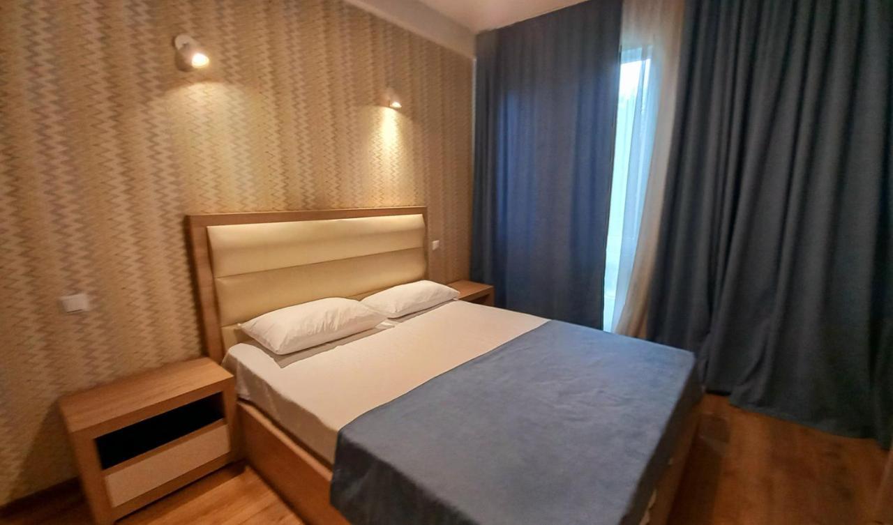 Hotel Lile Tbilisi Eksteriør billede