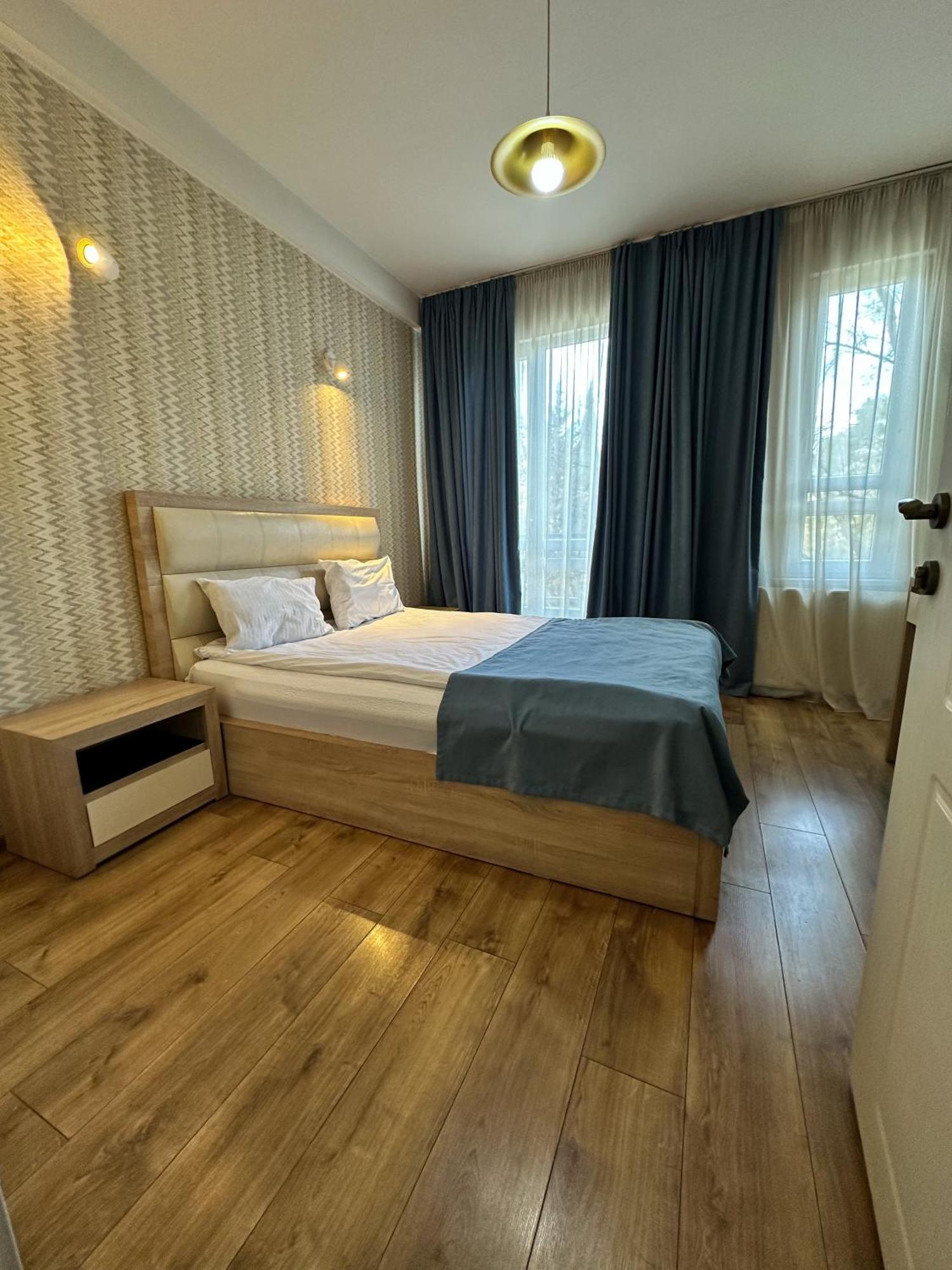 Hotel Lile Tbilisi Eksteriør billede